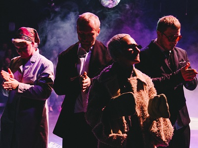 В ДТКУ на Вольской 83 состоялась премьера спектакля с Розой Хайруллиной