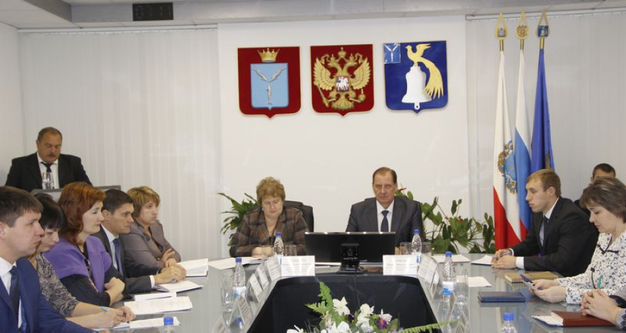 В Татищево обсудили исполнение указов главы района