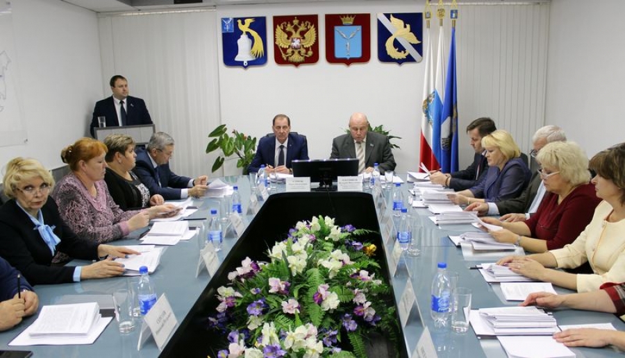 Депутаты Татищевского МР решили вопросы с передачей права собственности