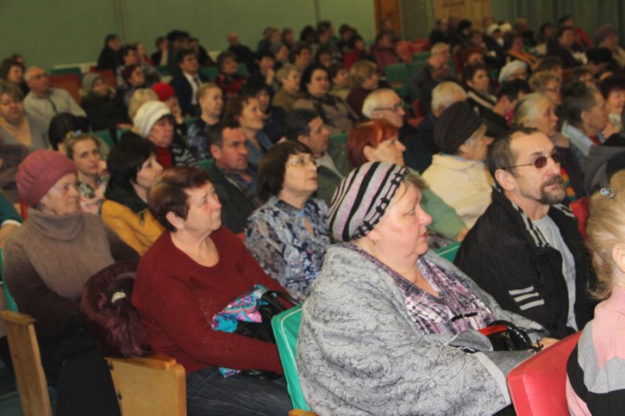 Павел Сурков встретился с жителями Вязовки