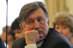 Виталий Желанов напомнил Олегу Комарову о ларьках на 3-й Дачной