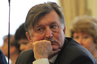 Виталий Желанов напомнил Олегу Комарову о ларьках на 3-й Дачной