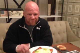 Джефф Монсон пообедал в балаковском ресторане перед боем