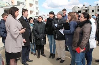 Более 120 семей-клиентов 