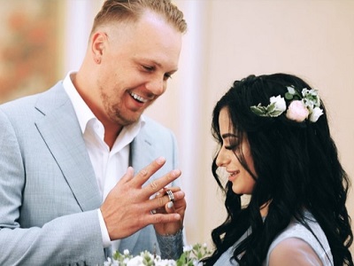 СМИ: Сын Олега Грищенко женился на участнице проекта «Голос»