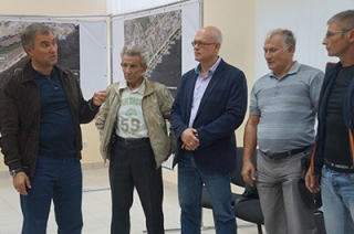 Федеральный политик убедил саратовских лодочников пойти на компромисс