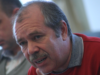 Депутата просят помочь с жильем