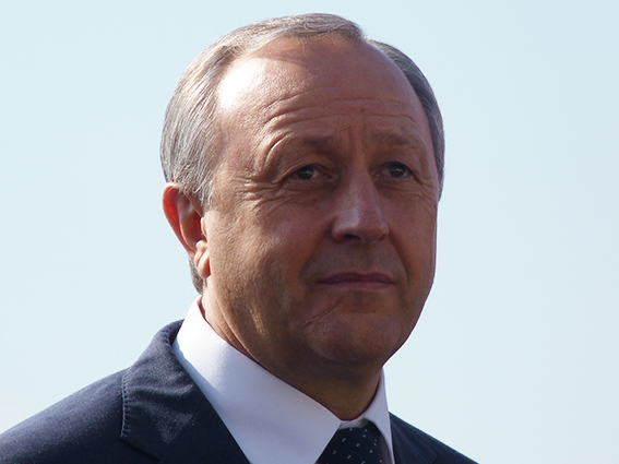 Валерий Радаев отбывает в Москву на встречу с Путиным   