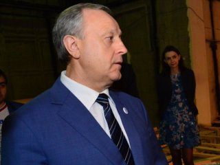 Валерию Радаеву пообещали восстановить старый ТЮЗ через три месяца