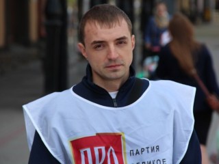 В центре Саратова пикетчики потребовали снижения ставки по ипотечному кредиту