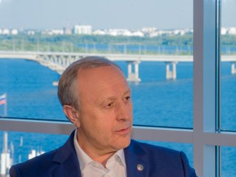 Губернатор рассказал телезрителям о депутатах-сказочниках