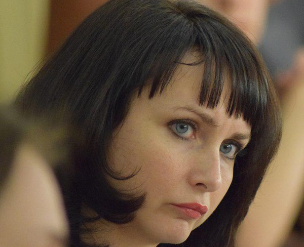 «Абсолютная ложь»: глава района Саратова отчитала регоператора за отговорки по поводу невывезенного мусора