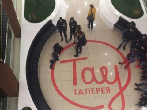 Саратовцы сообщают об избиении девушки в «ТАУ Галерее»