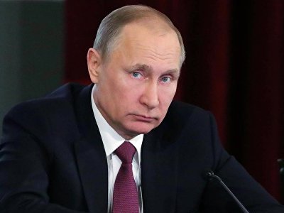 Путин назвал нарушением закона требования к родителям покупать парты для школ   