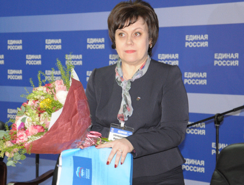 Депутаты Дергачевского района уже пятый день подыскивают замену Гречушкиной