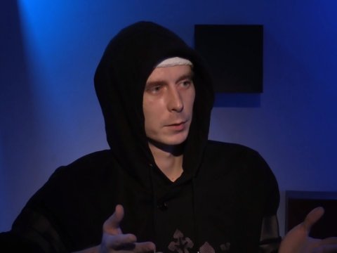 Автор критического клипа о Саратове уволился из администрации после разговора с Бурениным