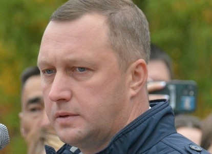 Роман Бусаргин обещал помочь фермерам в борьбе с саранчой