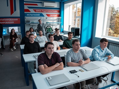 Центр НПП «Алмаз» в Политехе начал практическую подготовку инженеров
