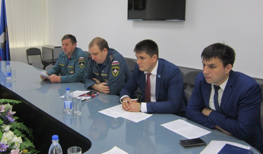 В Администрации Татищевского района состоялось заседание комиссии по предупреждению и ликвидации ЧС