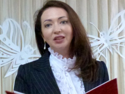 Сотрудников саратовской поликлиники поздравили с профессиональным праздником