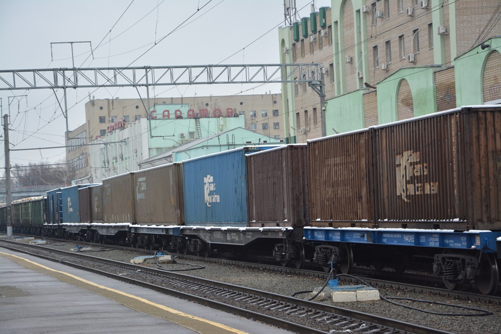 Перевозки контейнеров на ПривЖД выросли вдвое в январе-феврале