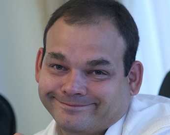 В Саратовской городской думе запретили аплодировать, выкрикивать с места и проносить плакаты и мегафоны без разрешения