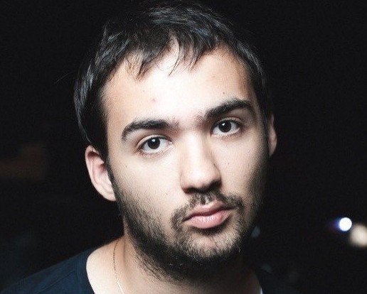 Известный комик и сценарист «Вечернего Урганта» из Саратова не смог уехать за границу