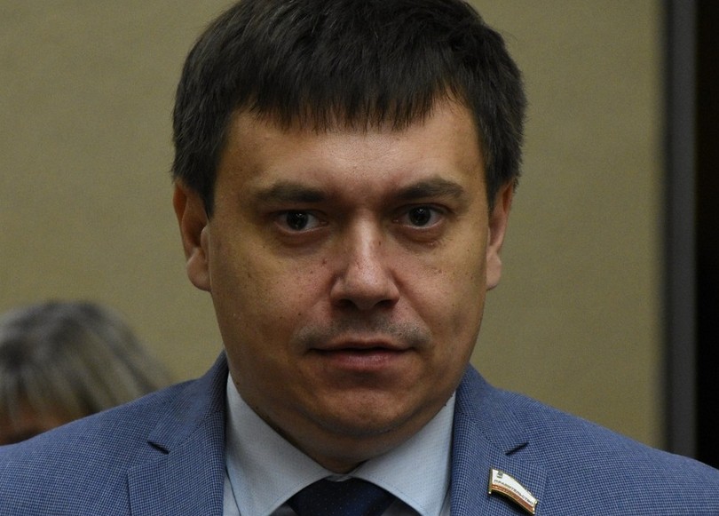 Зампреду Мигачеву велели оборудовать вагончик для планерок на месте реконструкции трамвая