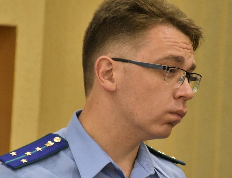 «Фирма-прокладка» и манипулирование авансом: прокурор рассказал о схемах, которые пять лет проворачивали саратовские чиновники