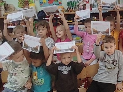 Саратовским дошкольникам рассказали о правилах безопасного поведения вблизи железной дороги