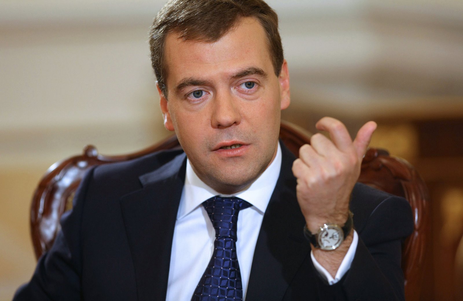 Правительство сократило число квот на временное проживание иностранцев