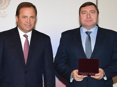 ГФИ Игорь Комаров вручил госнаграду профессору СГМУ Алексею Чуракову