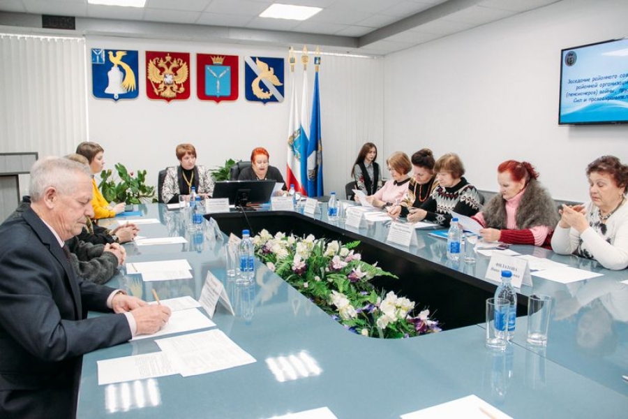 В Татищевском районе состоялось заседание районного совета ветеранов