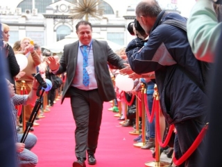 Саратовские чиновники прошлись по красной дорожке