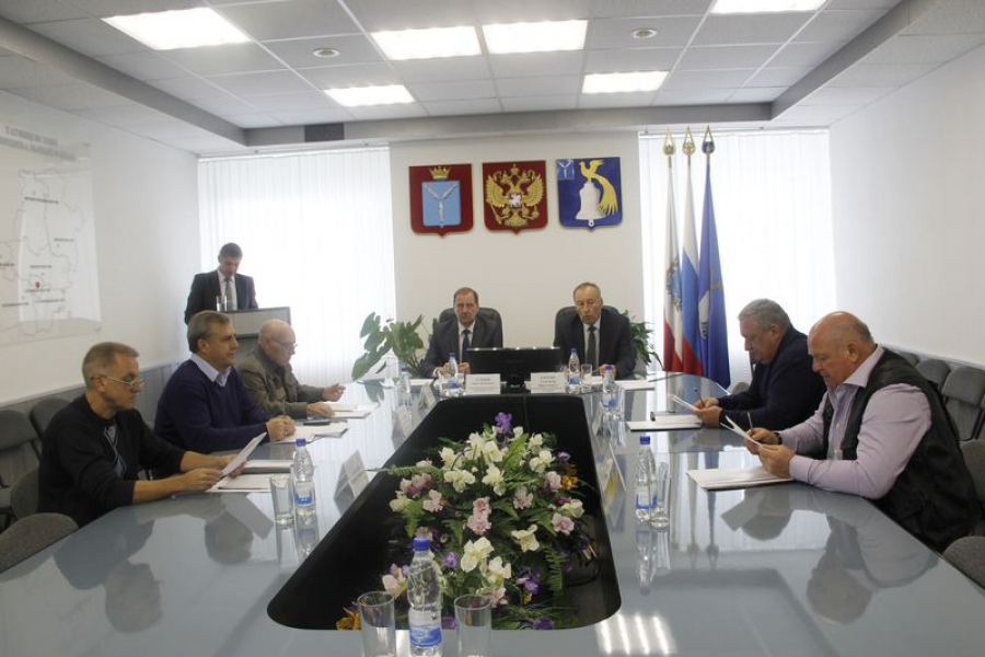 На очередном заседании Совета депутатов Татищевского района внесли изменения в Устав 