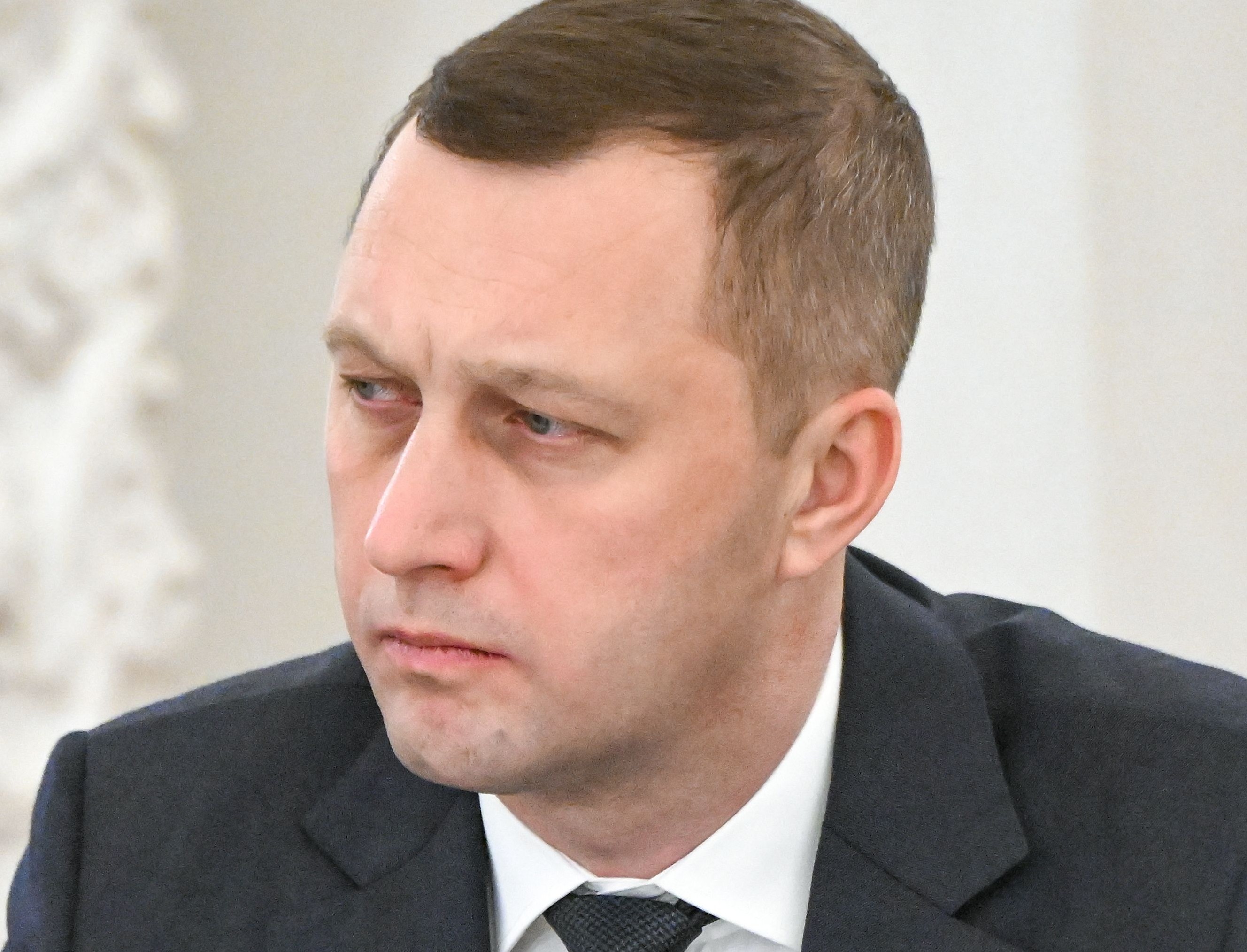 Губернатор одобрил сокращение штатной численности трех саратовских министерств