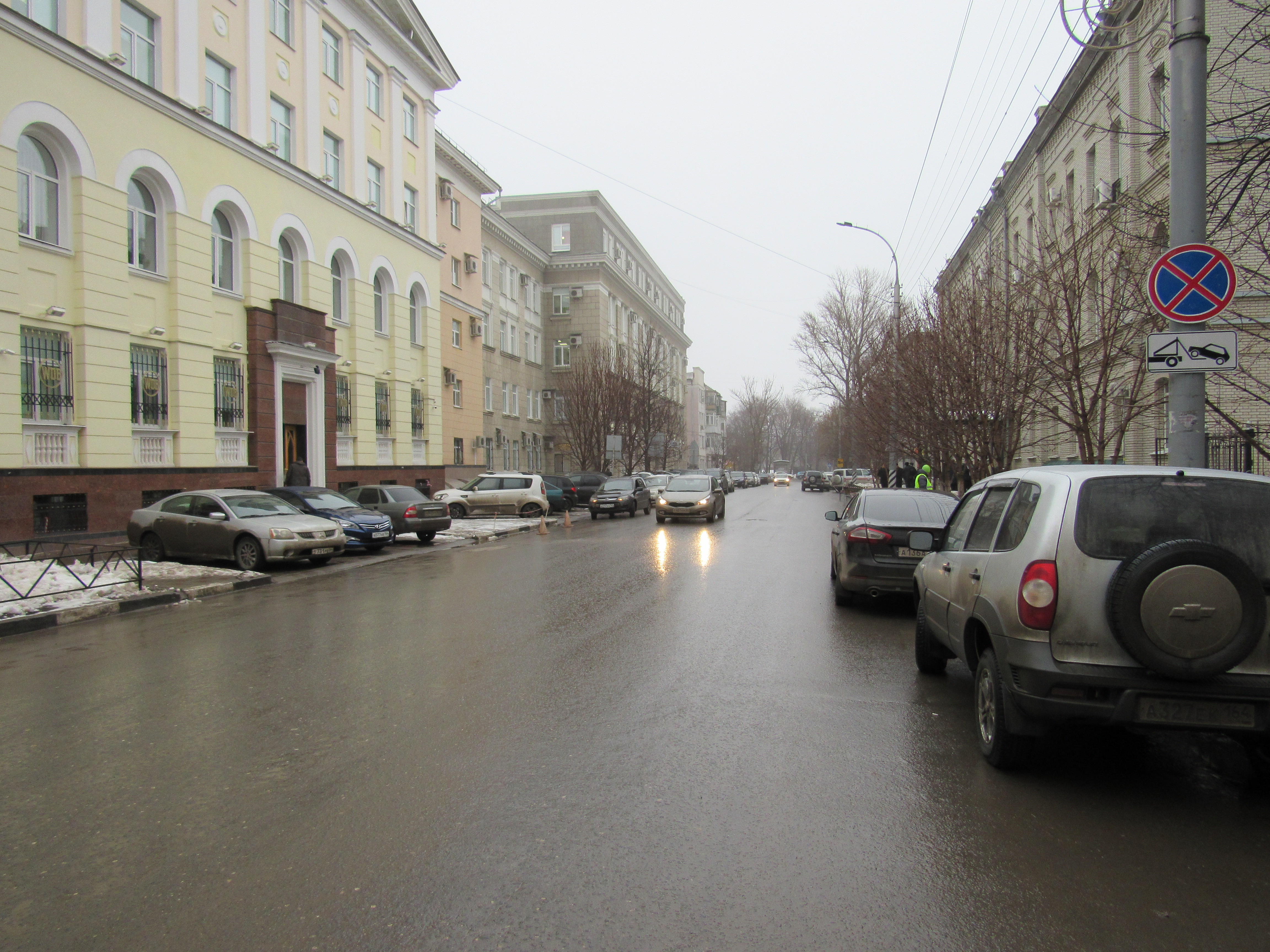 В Октябрьском районе наведен порядок: убраны от снега и наледи тротуары и проезжая часть