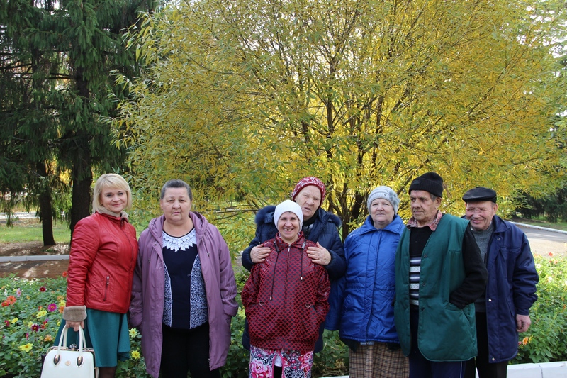 Жители Балашовского дома-интерната посетили обзорную автобусную экскурсию по историческим местам города Балашова