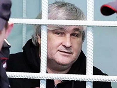 СМИ: Авто саратовской бизнес-леди заметили на похоронах соратника Деда Хасана  