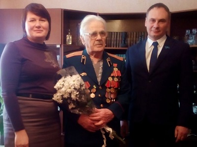 В Татищевском районе поздравили жителей блокадного Ленинграда с памятной датой