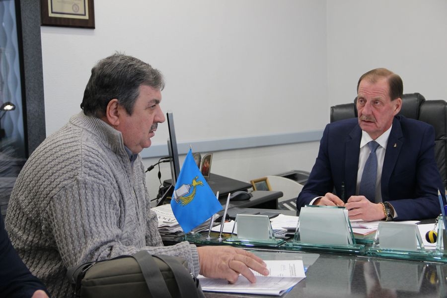 С вопросами к главе Татищевского района пришли 7 человек