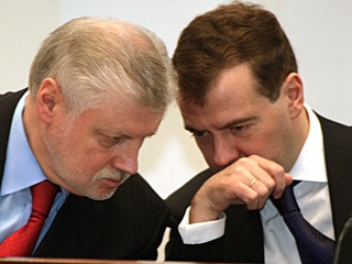 Миронов: Премьер-министр поддержал идею о распространении программы реновации на всю страну