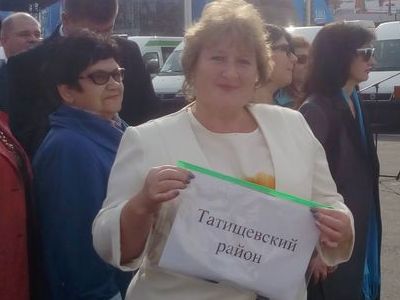 Татищевский район получил микроавтобусы