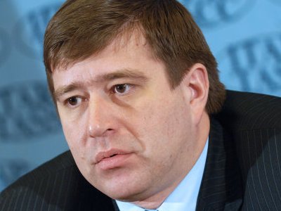 Власти ускорят процедуру снятия запрета на выезд должников за границу   