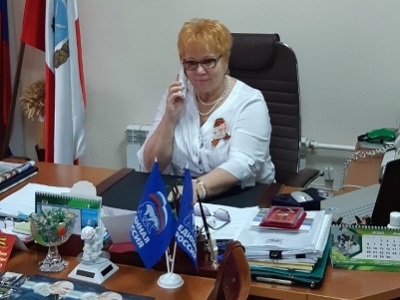 Депутаты оказали помощь нуждающимся жителям