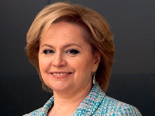 Перед новым учебным годом треть школ не обеспечена бесплатными учебниками