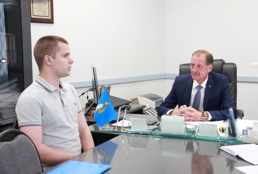 Павел Сурков встретился с татищевцами. Планируется ремонт дороги и помощь в трудоустройстве