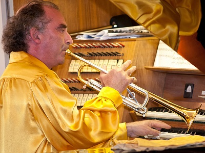 В программе «Джаз по-французски. Орган, труба, дудук и саксофон» Францис Видил выступит с саксофонистом-виртуозом Сергеем Бельгисовым