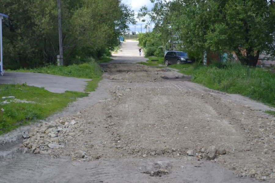 В Татищевском районе ведутся работы по благоустройству