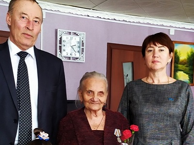 В преддверии 75-летия Победы поздравления принимают ветераны-татищевцы